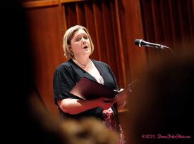Voice that floats - Classical Singer - Slatington, PA - Hero Gallery 2