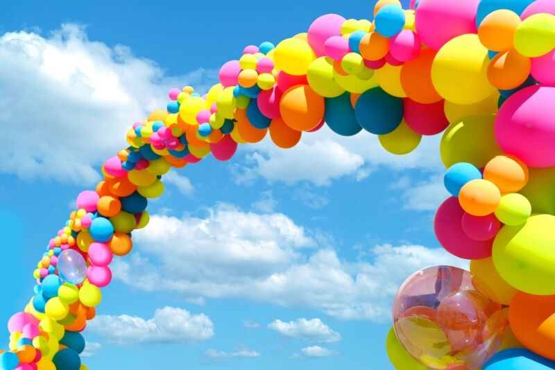 pool party ideas - balloons