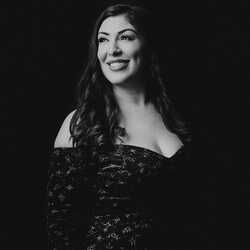 Stephanie Wright - Opera, Jazz, Musicals, and More, profile image