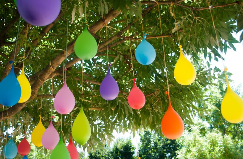 summer party ideas - water balloon pinatas