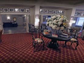 Oak Park Banquets - Lounge - Private Room - Chicago, IL - Hero Gallery 3