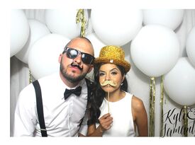 Classic Photo Booths - Photo Booth - Costa Mesa, CA - Hero Gallery 1