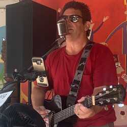 Thom Blasberg - Acoustic Guitarist & Singer, profile image