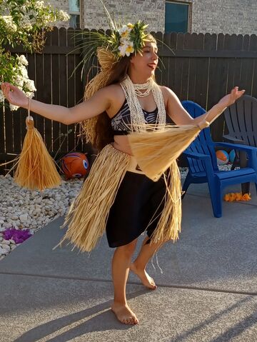 Hawaiian Kona Isle - Hawaiian Dancer - Austin, TX - Hero Main