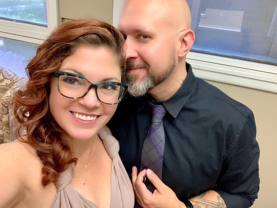 Angela's brother David's wedding in Milwaukee gave Tony a change to meet the large Hoppe side of Angela's family- a test to see if he could handle them :D He did great.