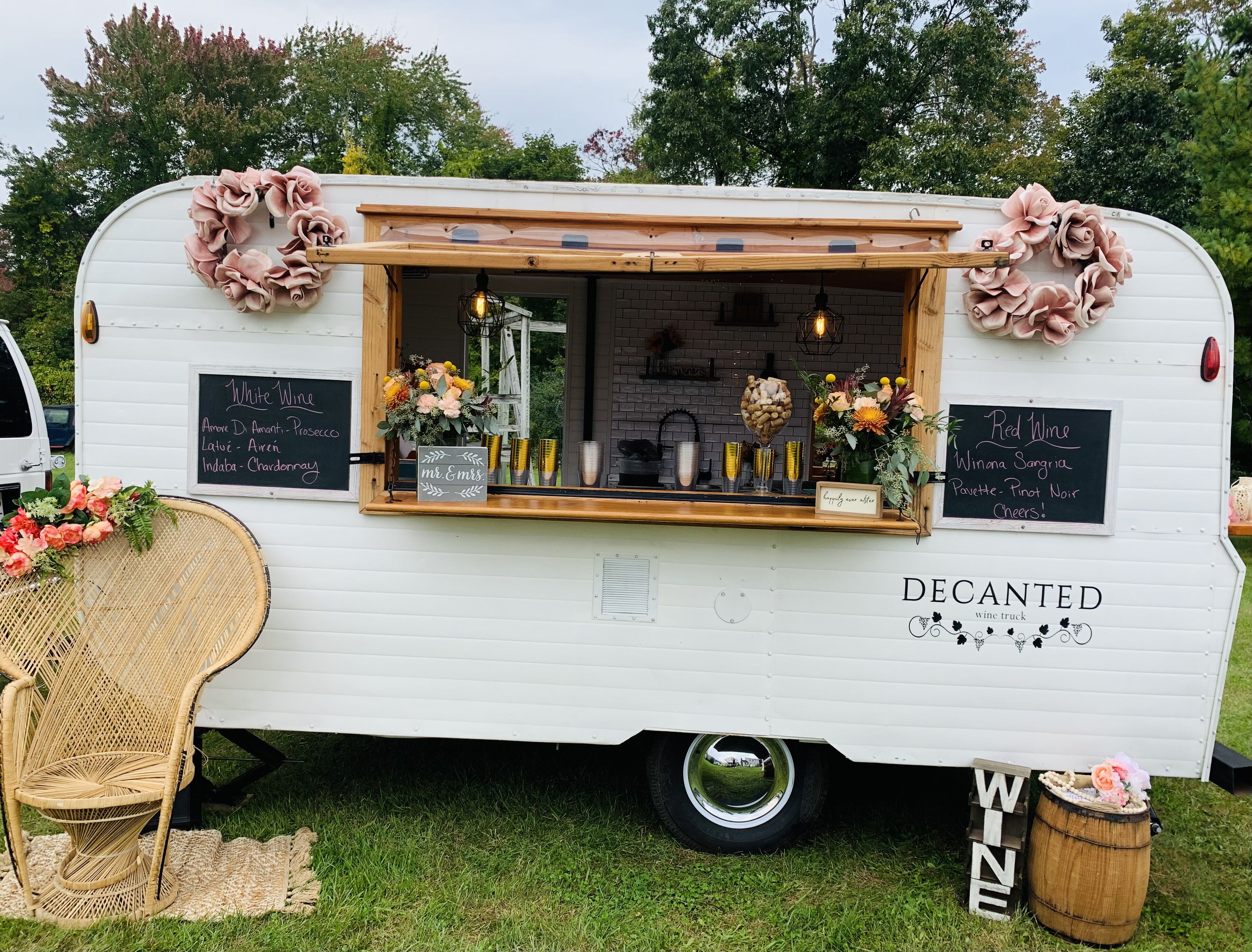 Decanted Wine Truck | Bar Services & Beverages - The Knot