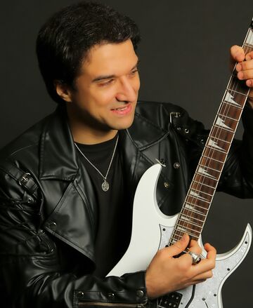 Aksel Allouch Solo - Singer Guitarist - Boston, MA - Hero Main