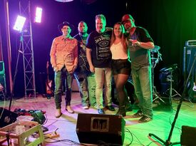 Sinjon Smith - Pop Band - Clawson, MI - Hero Gallery 2