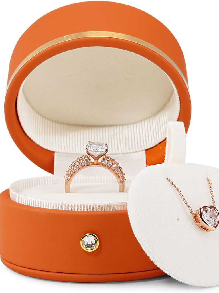 Multifunctional orange ring box