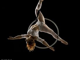 Lyra Levin - Circus Performer - San Francisco, CA - Hero Gallery 1