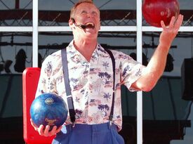 Mike Vondruska / America's #1 Juggling Teacher - Juggler - Bensenville, IL - Hero Gallery 3