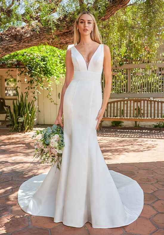 Jasmine Couture Olivia Wedding Dress | The Knot