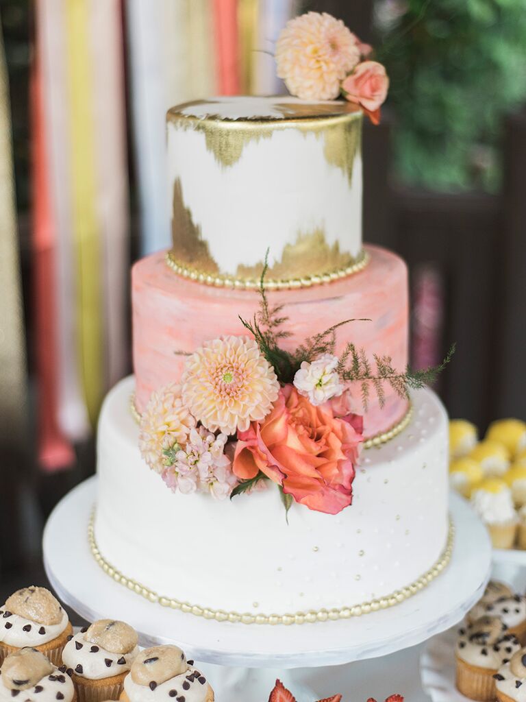 24 Gorgeous Wedding Cakes Ideas With Fresh Flowers