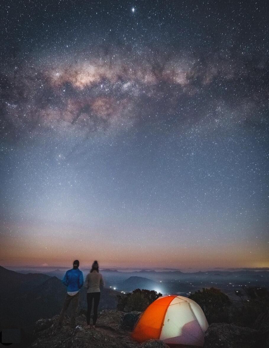 Bonding over our love of nature and adventure, many hiking dates were enjoyed. We didn't catch COVID but we did catch feelings! 