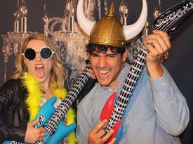 Posh & Poppin Photo Booth - Photo Booth - Pflugerville, TX - Hero Gallery 3