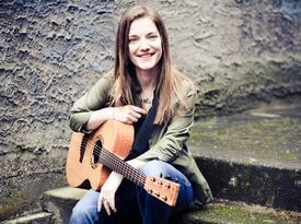 Allison Preisinger - Folk Singer - Tacoma, WA - Hero Gallery 4