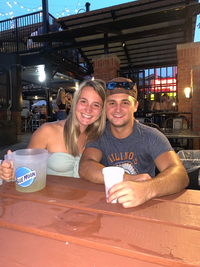 Back at school for the fall semester, my first bar- Joe's!