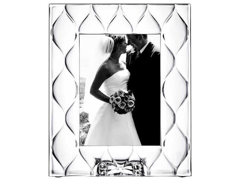 21 Stylish Wedding Picture Frames to Add to Your Wedding Registry