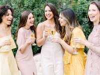 2022 Bridal Shower Gift Etiquette: How Much to Spend & More