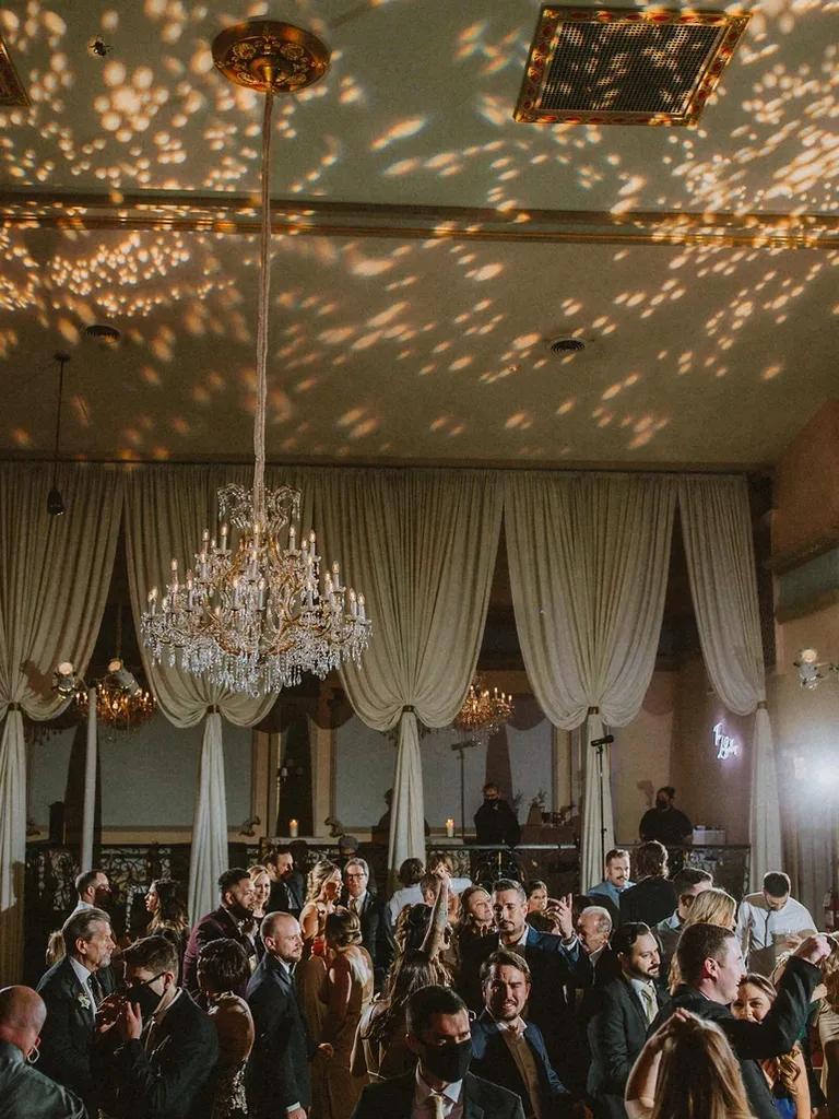 a wedding at stan mansion in chicago
