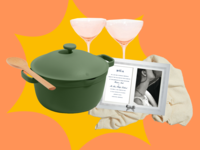 A photo collage of the best wedding gifts for couples getting married this year featuring a pot, martini glasses, photo frame, and blanket