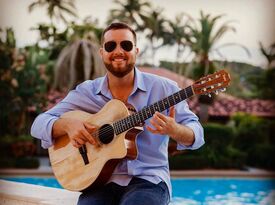 Matteo DeSanti Guitarist & Entertainer - One Man Band - Miami, FL - Hero Gallery 4