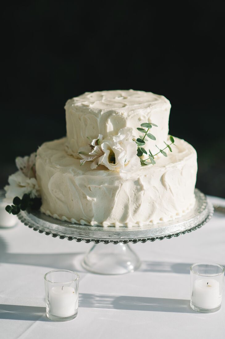 White Cream Cheese Wedding Cake