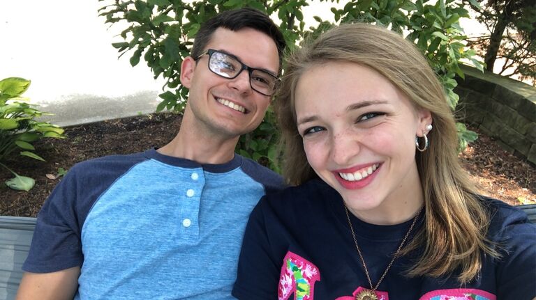 Gracie and Jared return to AU for their junior year where the time is spent going on "Smoothie Strolls," watching movies, eating dinners at Convo and spending time with friends for game night. 