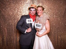 Viral Booth Company - Photo Booth - Bakersfield, CA - Hero Gallery 4