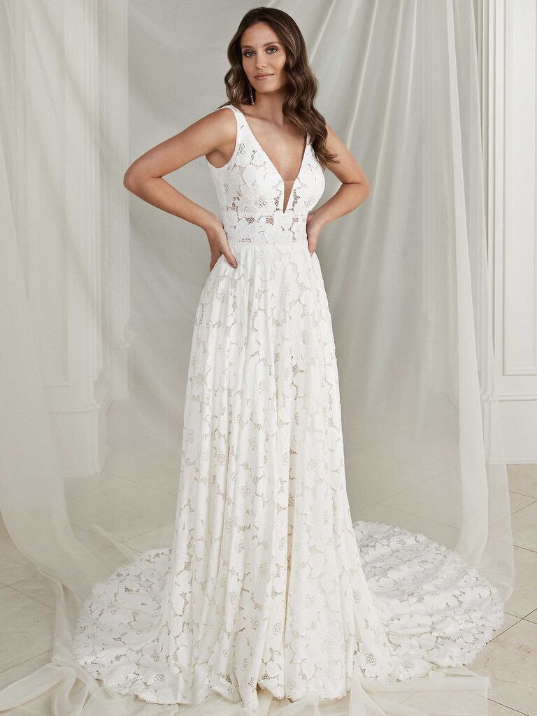 Simple floral wedding dress, best floral dresses 2023-2024. 