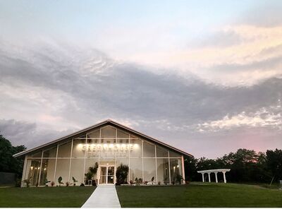 The Round Barn On Clear Creek Reception Venues Walnut Grove Mo