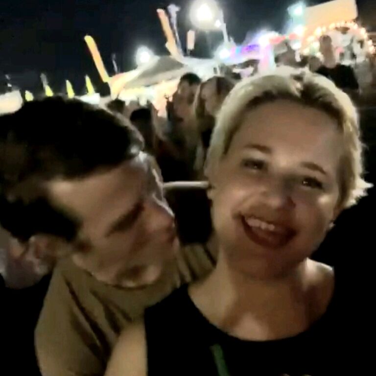 Our first date was one of the last concerts that Smash Mouth ever performed in Jackson, MS. We had an absolute blast!