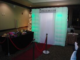 Keicy PhotoBooth - Photo Booth - Marengo, IL - Hero Gallery 1