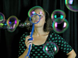Megan Makes Bubbles - Hello Showtime Entertainment - Bubble Party Rental - Los Angeles, CA - Hero Gallery 2