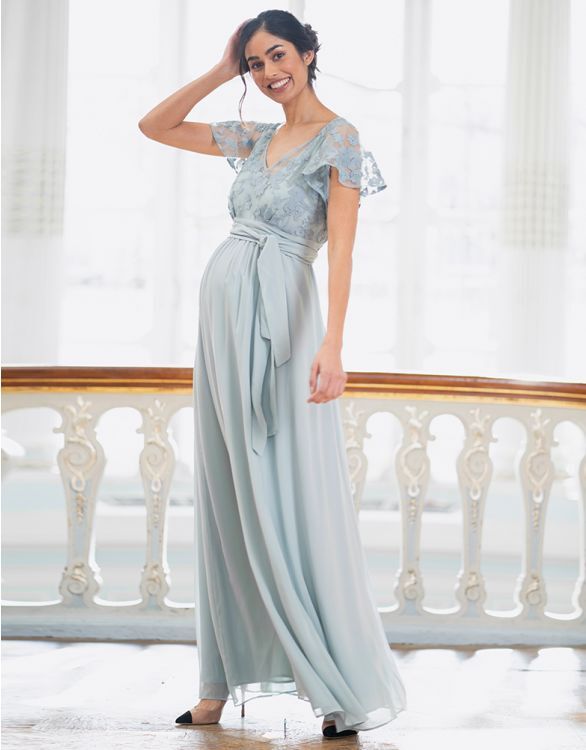 My chief bridesmaid will look amazing too!  Pregnant bridesmaid, Maternity  bridesmaid dresses, Bridesmaid