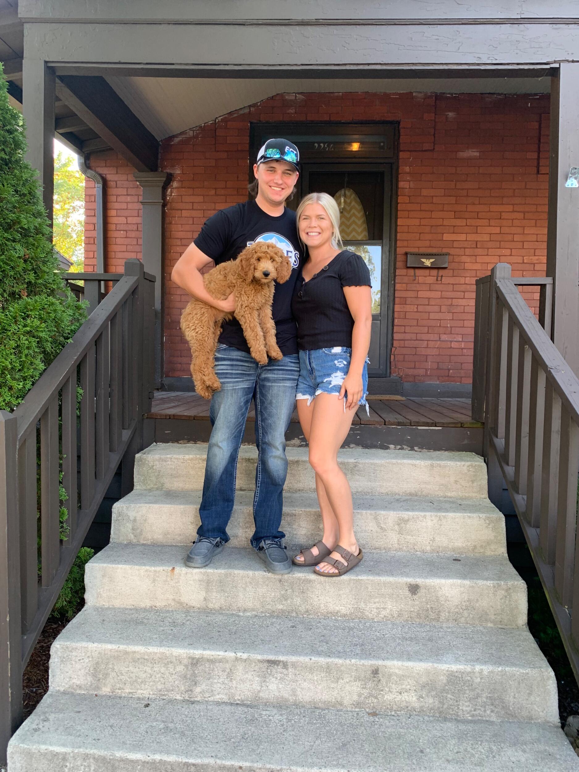 Our college house move in😊