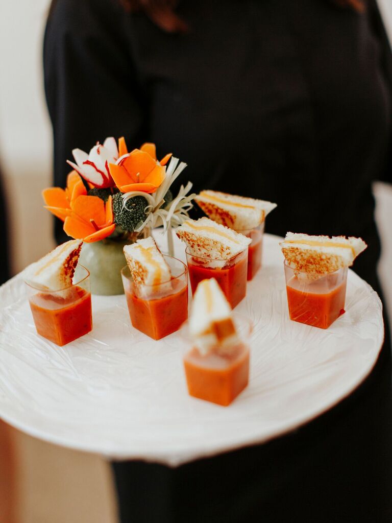 Mini grilled cheeses and tomato soup shots for your wedding food ideas