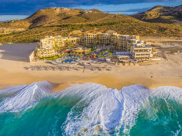 Pueblo Bonito Pacifica Golf & Spa Resort Los Cabos honeymoon package