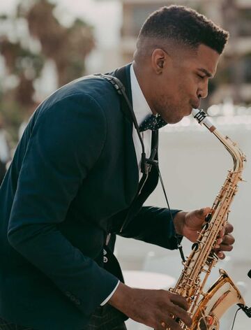 JulioSax - Saxophonist - Louisville, KY - Hero Main