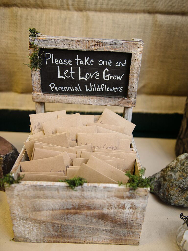 crafty wedding favors