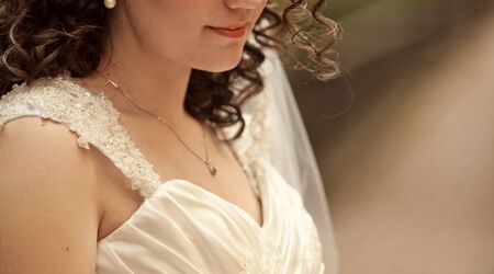 A Blushing Bride on Your Wedding - Article onThursd