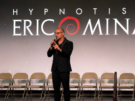 #1 Rated Corporate Hypnotist, Speaker & Mentalist - Comedy Hypnotist - Milwaukee, WI - Hero Gallery 4