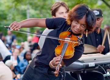 Lorenplaysviolin - Violinist - Philadelphia, PA - Hero Main