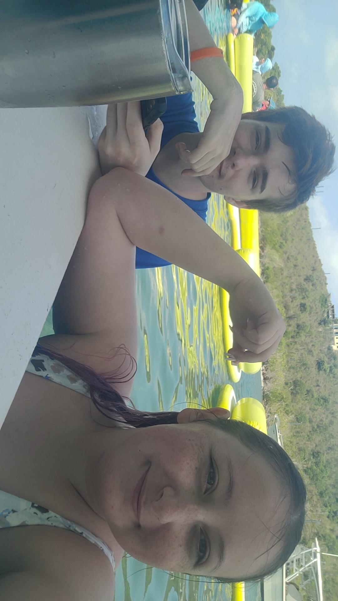 Lime Out: Tacos and drinks at a floating bar in the sea