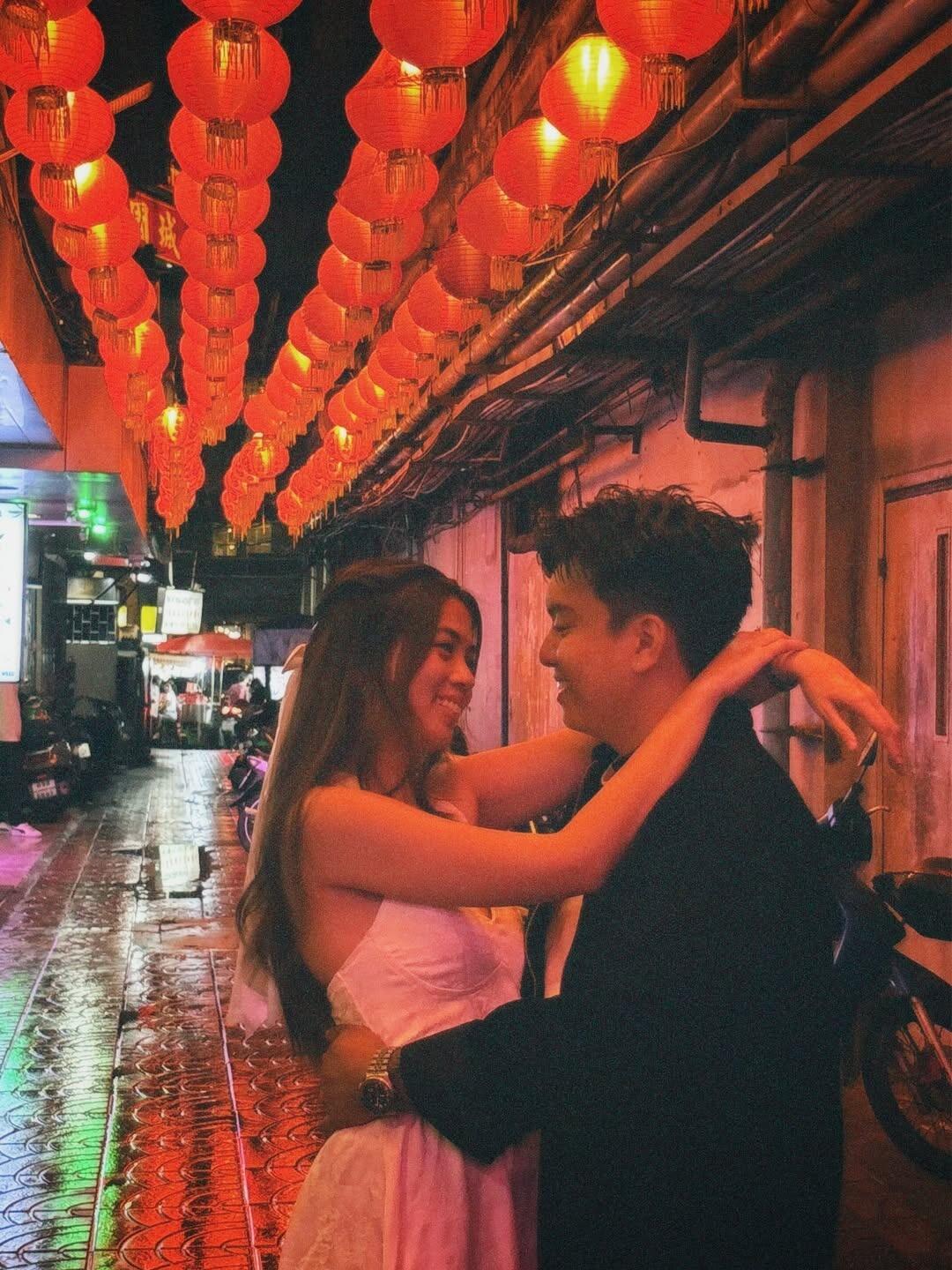 And their latest trip.... Thailand!!!, the Land of Smiles! where they shot their prenup, tried way too much street food, and laughed their hearts out in every corner.