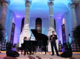 Phil Thompson Pianist & Vocalist, Duos, Trios & DJ - Singing Pianist - Minneapolis, MN - Hero Gallery 3