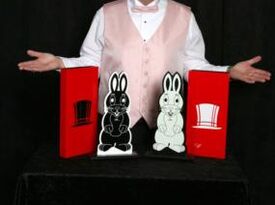 Mickey Moore - Magician - Midlothian, VA - Hero Gallery 2