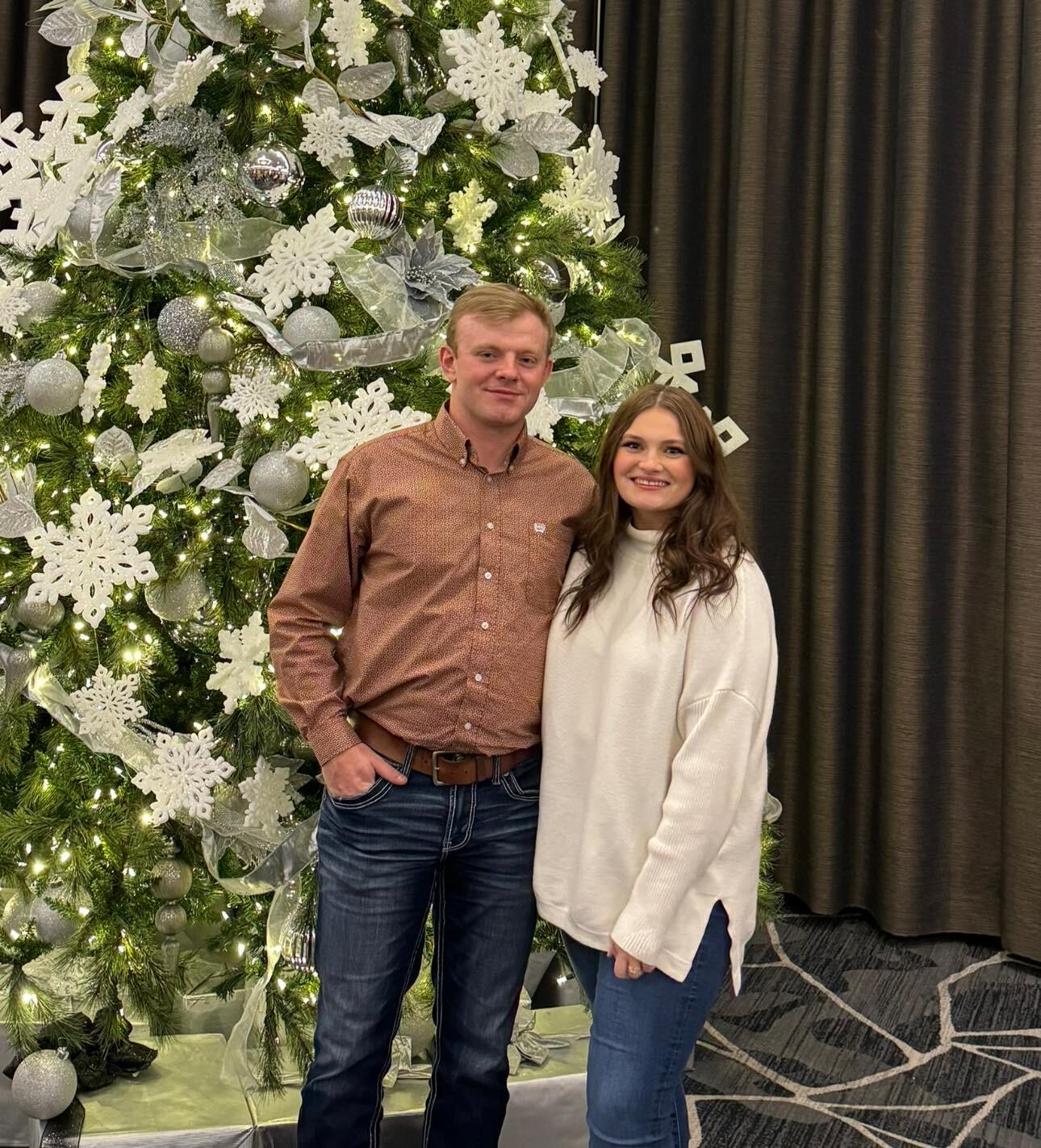 Beck's Christmas Party 2023

Engaged!