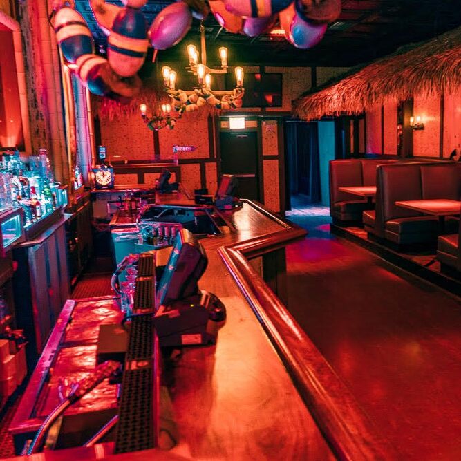 Happy's Bamboo Bar & Lounge - Bamboo Room - Private Room Chicago, IL - The  Bash
