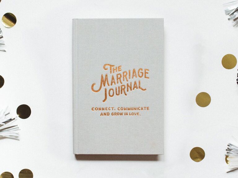 A Couple's Love Journal: 52 Weeks to Reignite Your Relationship, Deepen Communication, and Strengthen Your Bond [Book]